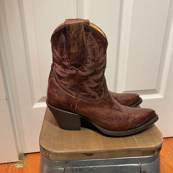 IDYLLWIND Miranda Lambert WHEELS BROWN LEATHER WESTERN BOOTIES Size 6.5 - Picture 2 of 8